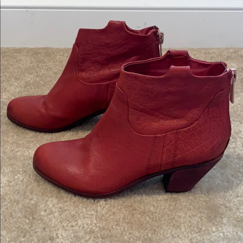 Like-new Sam Edelman “Lisle” Booties, size 8